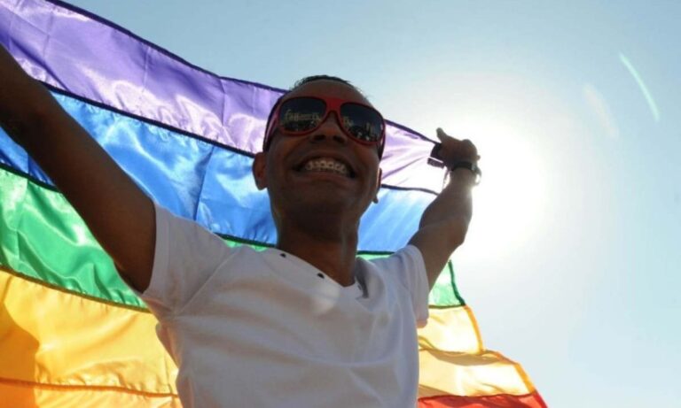 Ativistas se Unem para Planejar a 1ª Parada do Orgulho LGBTQIAPN+ em Belmonte