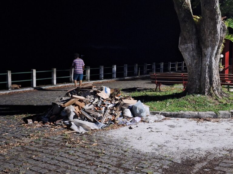 Moradores Denunciam Abandono e Descaso na Beira do Rio, Ponto Turístico da Cidade