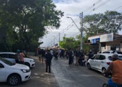 Protesto indígena contra marco temporal deixa trânsito em meia pista na BR-367 em Santa Cruz Cabrália